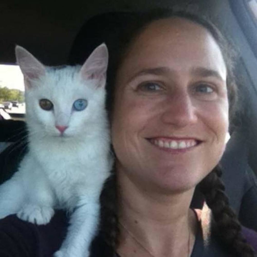 Meet your Posher, Caryn